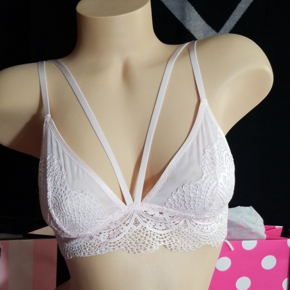 40% OFF 4+ BUNDLES  CLOSET CLOSING! - Picture 2 of 5